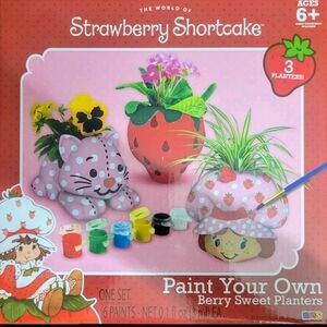NEW Strawberry Shortcake Paint Your Own, 3 Planters, Ages 6+